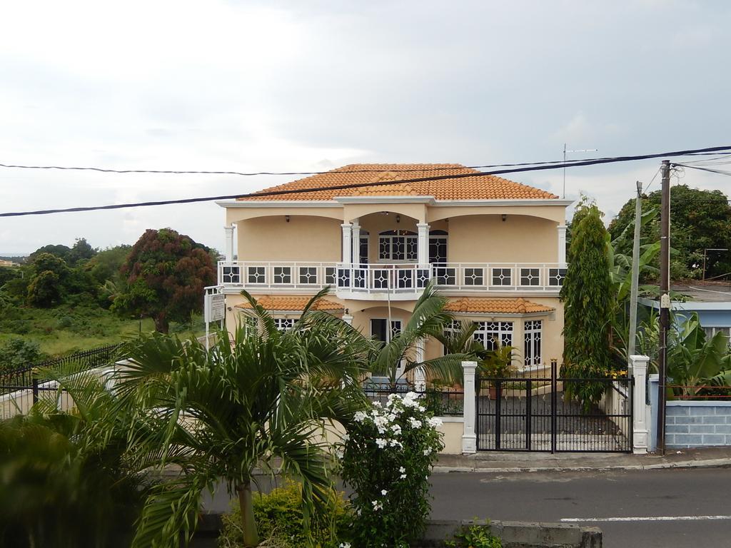 La Mirage Residence Guest House Belle Mare Exterior photo